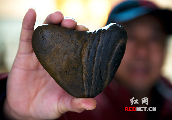 图兰经纪人:球员盼望为巴萨踢球,但主帅没有给他时机_开云电竞官方网站(图2) 开云电竞官方网站